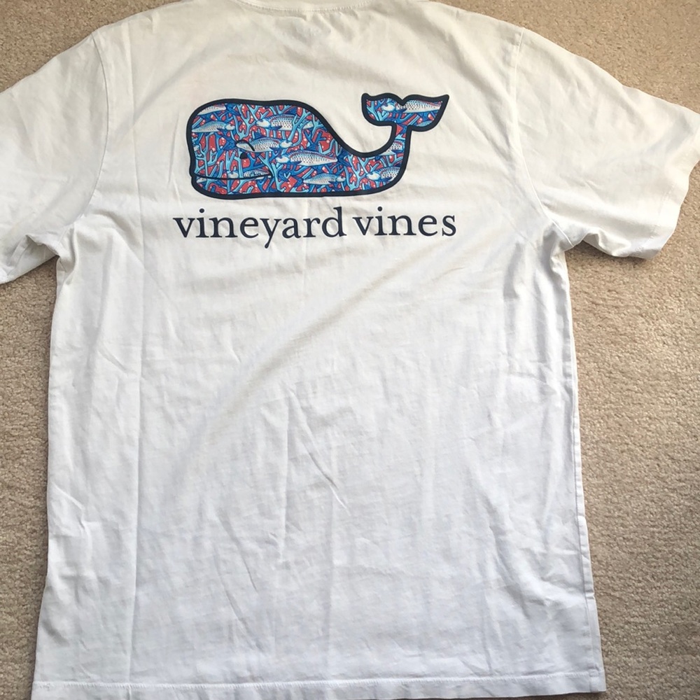 Vineyard vines pocket preppy tee